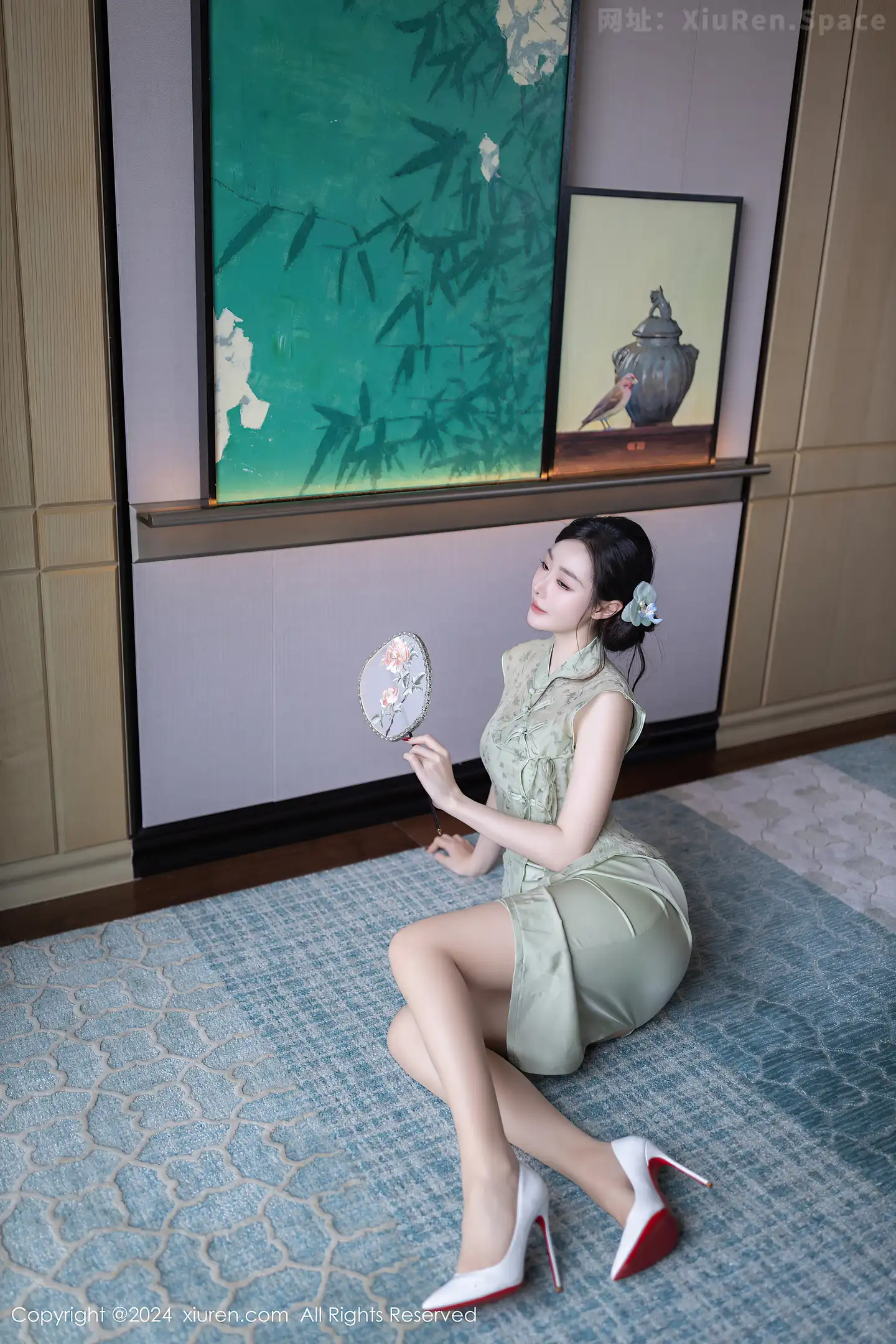 图片[4]-[XiuRen秀人网] VOL.9124 模特小逗逗性感浅色古风服饰配超薄无内肉丝秀曼妙身材诱惑写真81P-秀人网官方网站